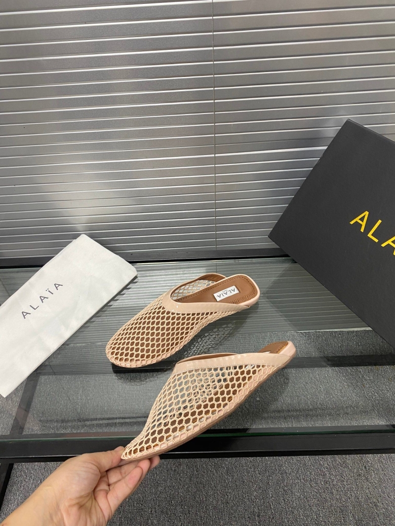 Alaia Flat Shoes